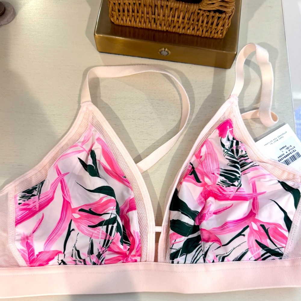 NWT Lively palm print bra. Size 1.